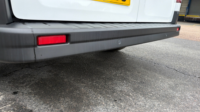 Renault Trafic Swb Diesel SL30 Blue dCi 130 Advance [Safety] Van